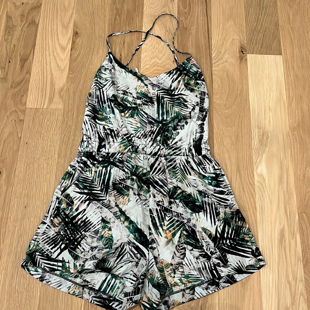 Parker print silk romper. Perfect condition. Size medium.